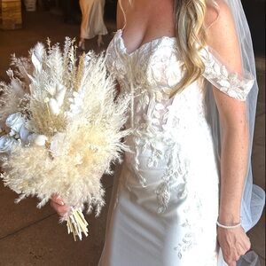 Elegant White Wedding Dress